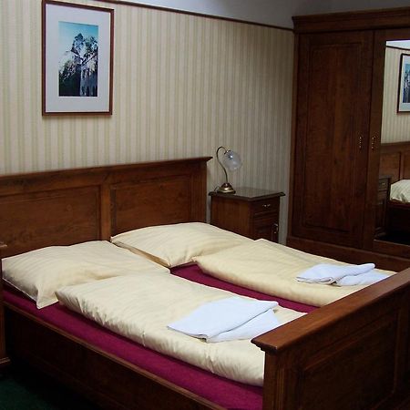 Jičín Hotel Pariz מראה חיצוני תמונה